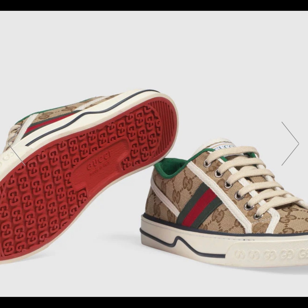 LAST WEEK:🔥🔥women’s GG GUCCI 1977 sneaker!🔥🔥
